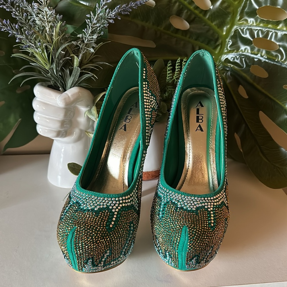 Alba 6.5” Bedazzled Heels Size 8.5 - Picture 3 of 12